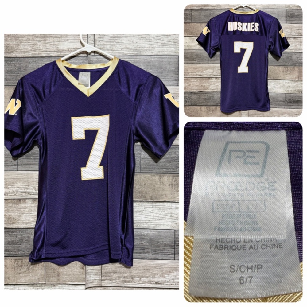 Pro Edge Washington Huskies UW Football Jersey #7 Size S (6-7) Purple